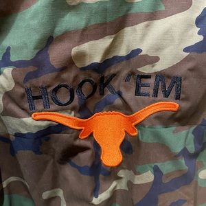 Emborerie Texas longhorn shaket. Never worn. Unisex large